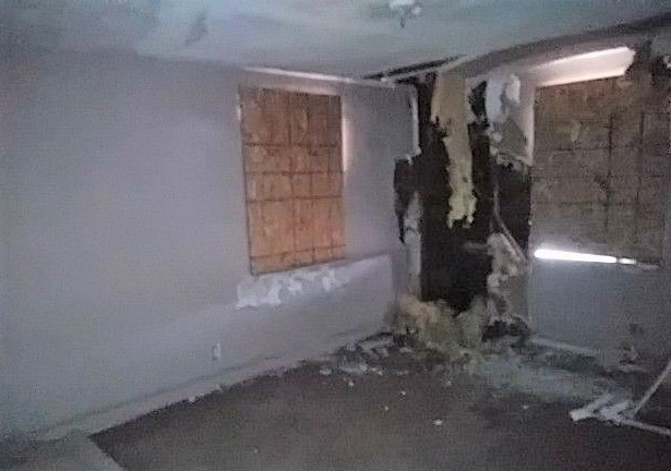 10741 E Outer Drive second floor 7.jpg